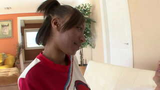 Melns pusaudžu karsējmeitenes izpaužas fucked ar baltu, futbola treneris