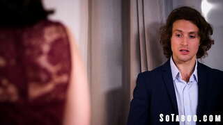 Maturantski Večer Nekako Kindles Strast Med Bratec In Sis